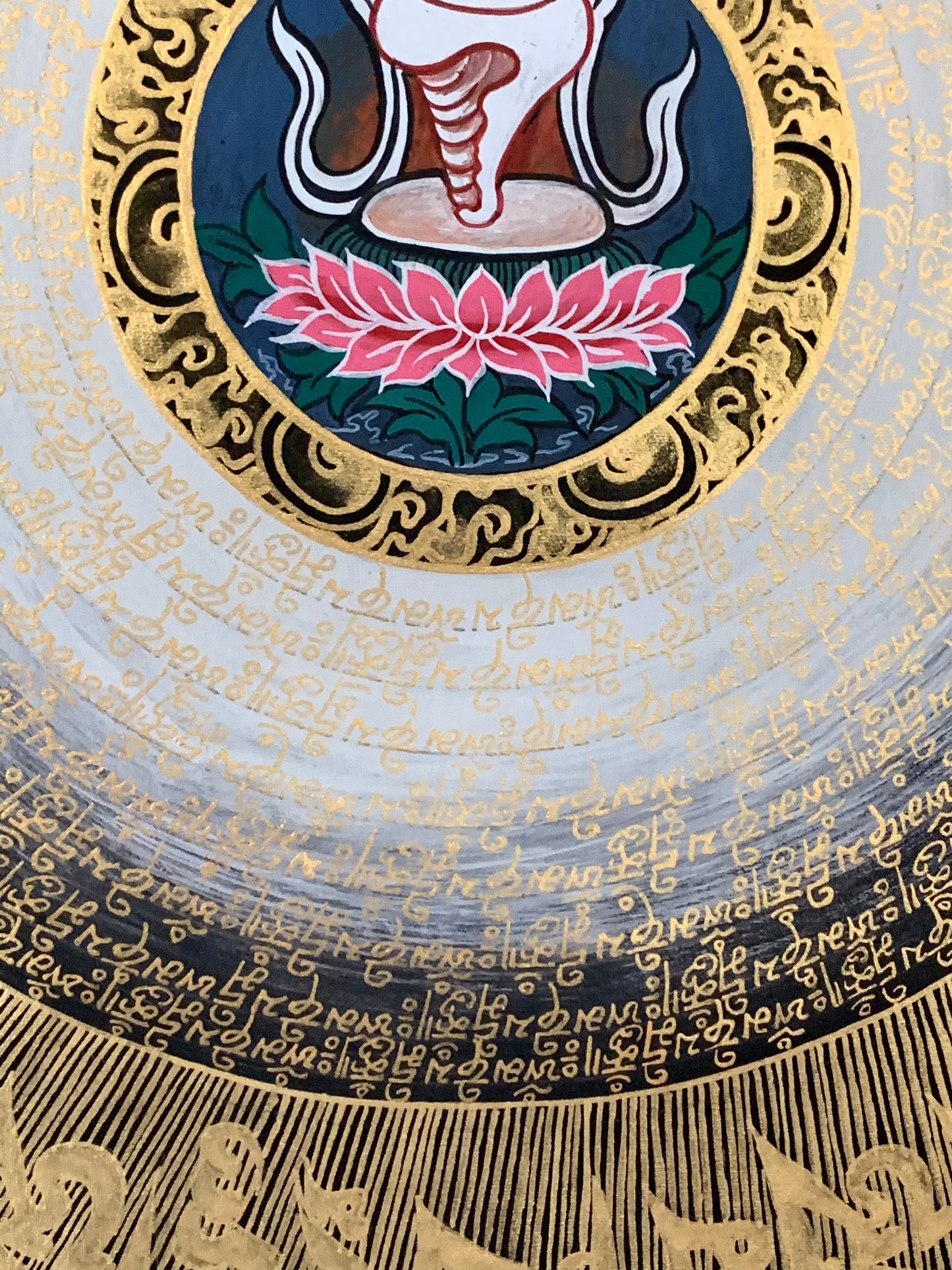 Mantra Mandala Conch Light Brocade Thangka